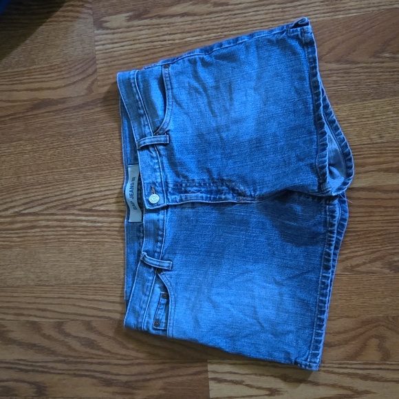 GAP Jean Shorts - Picture 1 of 5